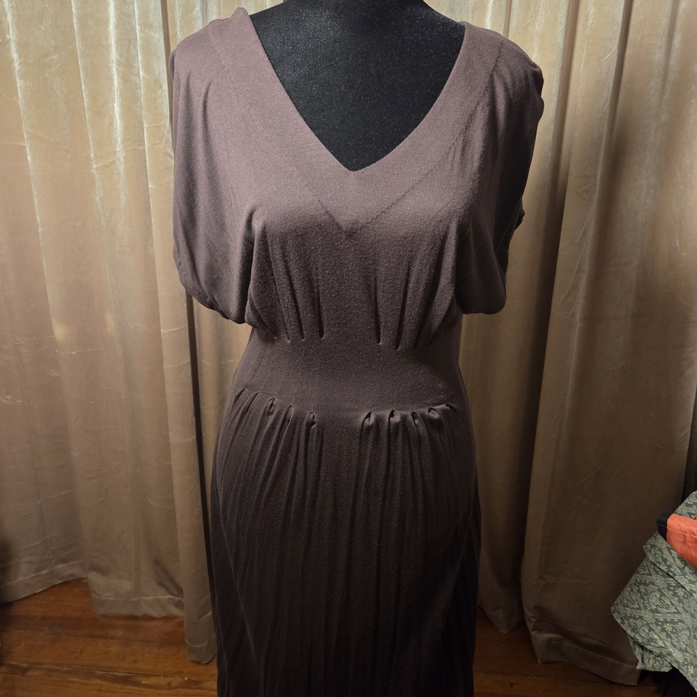 Deletta Short Sleeve Dress in Deep Brown